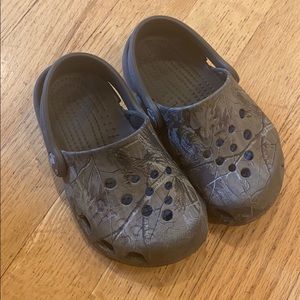 Crocs size 8 little boys